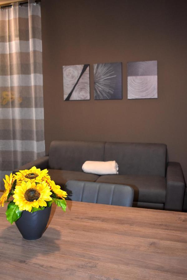 Casa Vacanze Oikia - Room Girasole Наполи Екстериор снимка