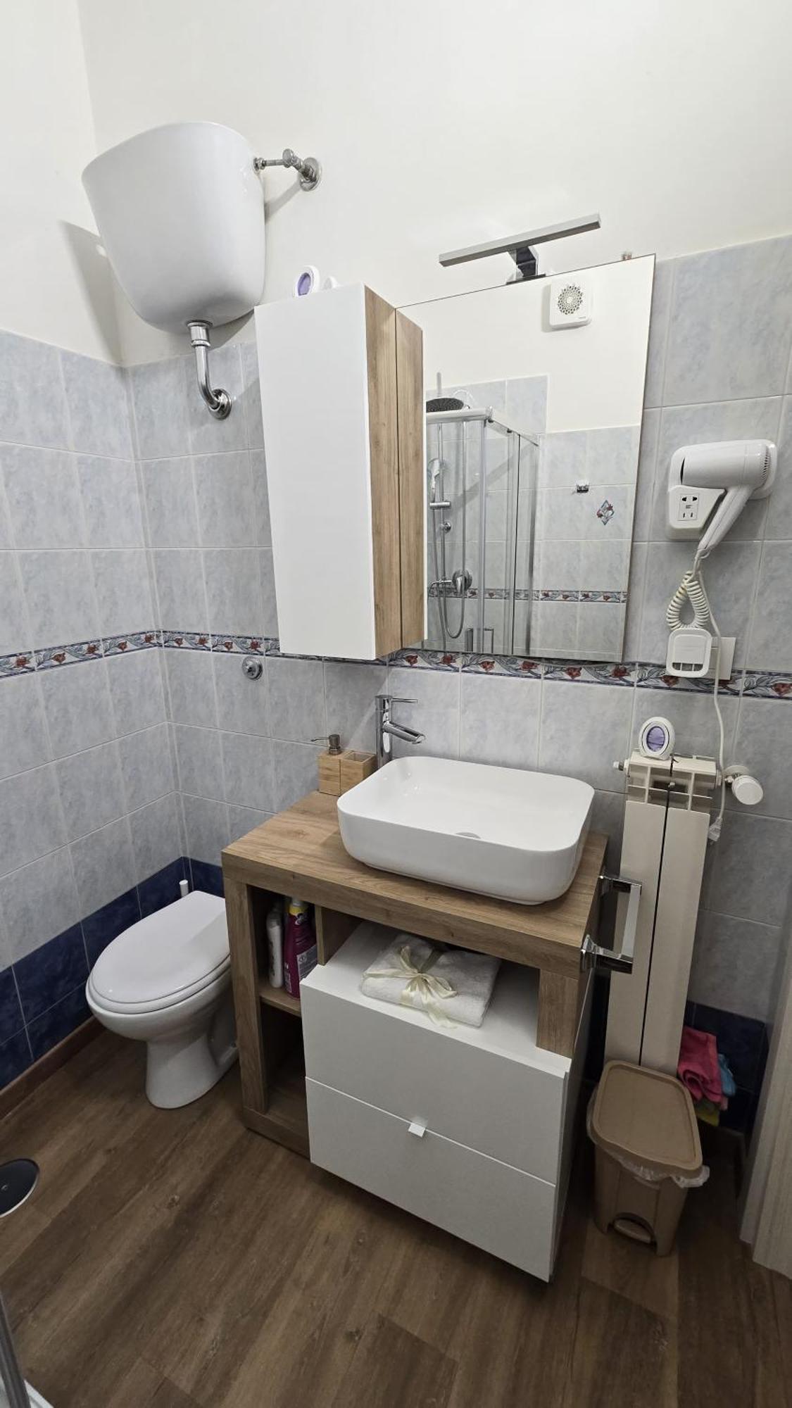 Casa Vacanze Oikia - Room Girasole Наполи Екстериор снимка